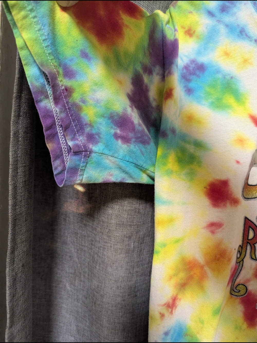 Cowgirls Ride Better Tie-Dye V-Neck Tee - Multicolor Vintage 70s Glitter - Picture 3 of 7